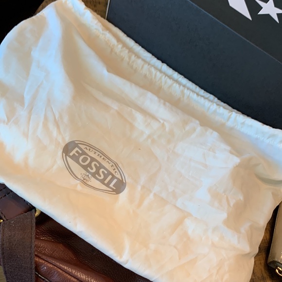 Fossil brown leather crossbody purse - Picture 6 of 6